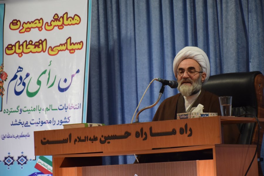 شرکت در انتخابات یک حق و تکلیف است