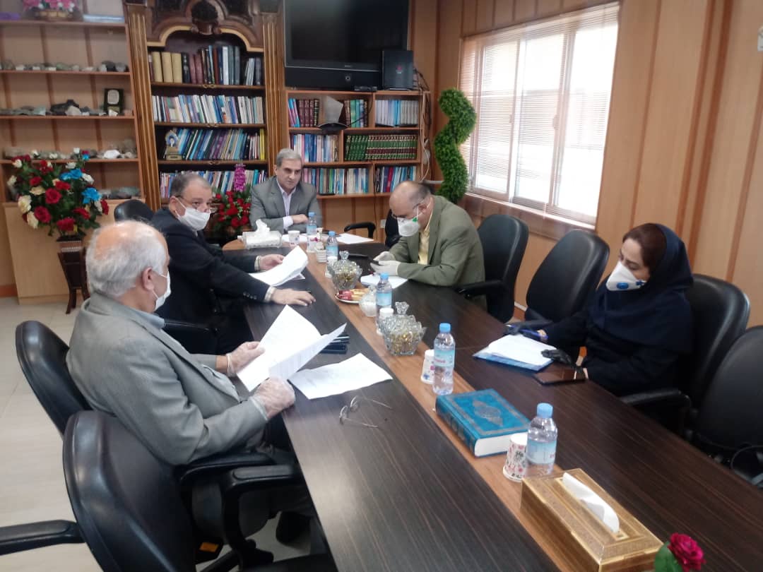 واردات با کارت بازرگانی دیگران، قاچاق محسوب می شود