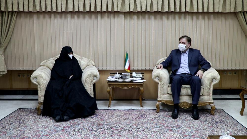 دیدار استاندار گیلان با خانواده شهیدان انصاری و نورانی