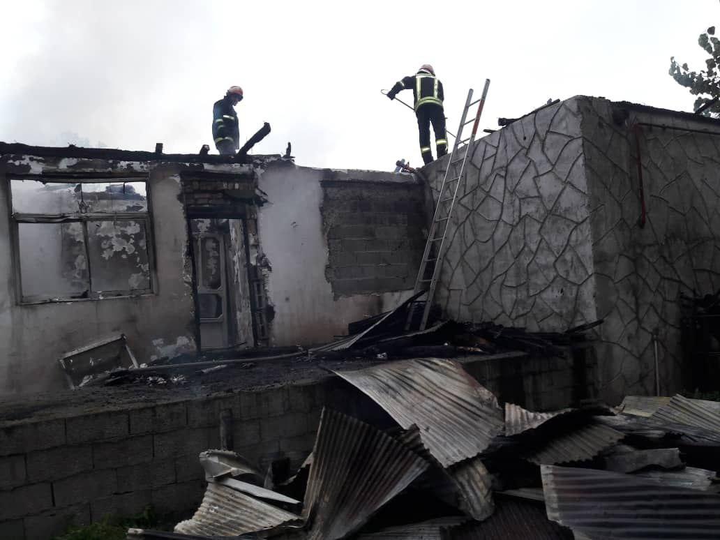 پوشش ۴۹۰ مورد حریق، حادثه و خدمات ایمنی تنها در مردادماه ۹۹