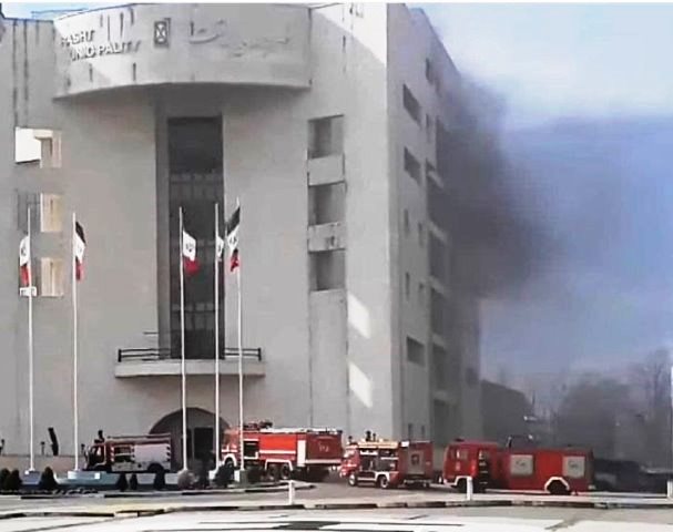 آتش سوزی در ساختمان مرکزی شهرداری رشت مهار شد