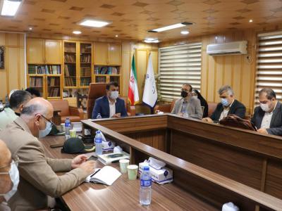 بستری ۲۷۹ نفر در بیمارستان های رشت/ واکسیناسیون ۴۴ هزار نفر در رشت/ اختصاص ۱۸ مرکز تزریق واکسن کرونا در شهر رشت/ کنترل و ریشه کنی کرونا ویروس نیازمند مشارکت همگانی است