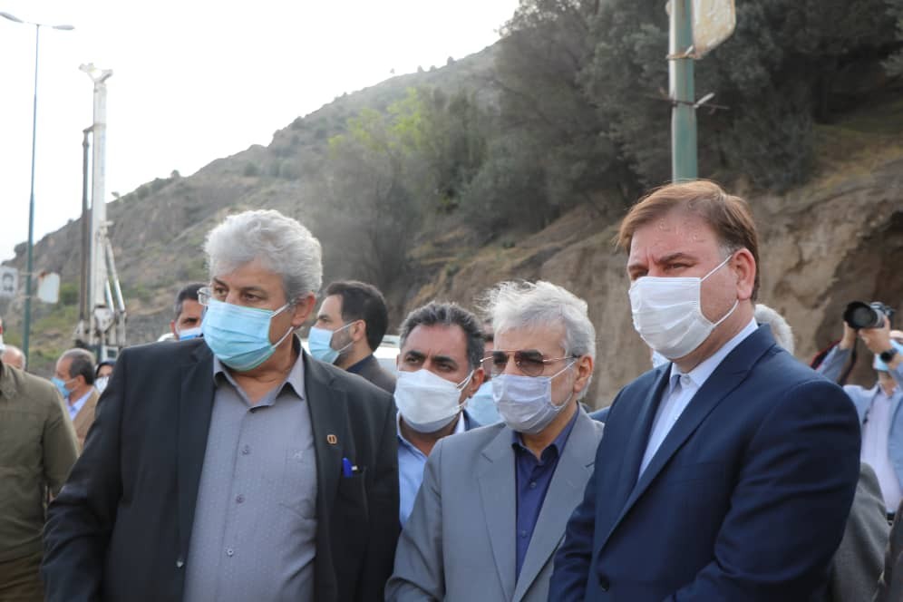 بازدید رئیس سازمان برنامه و بودجه و استاندار گیلان از پروژه آزادراه رشت – قزوین