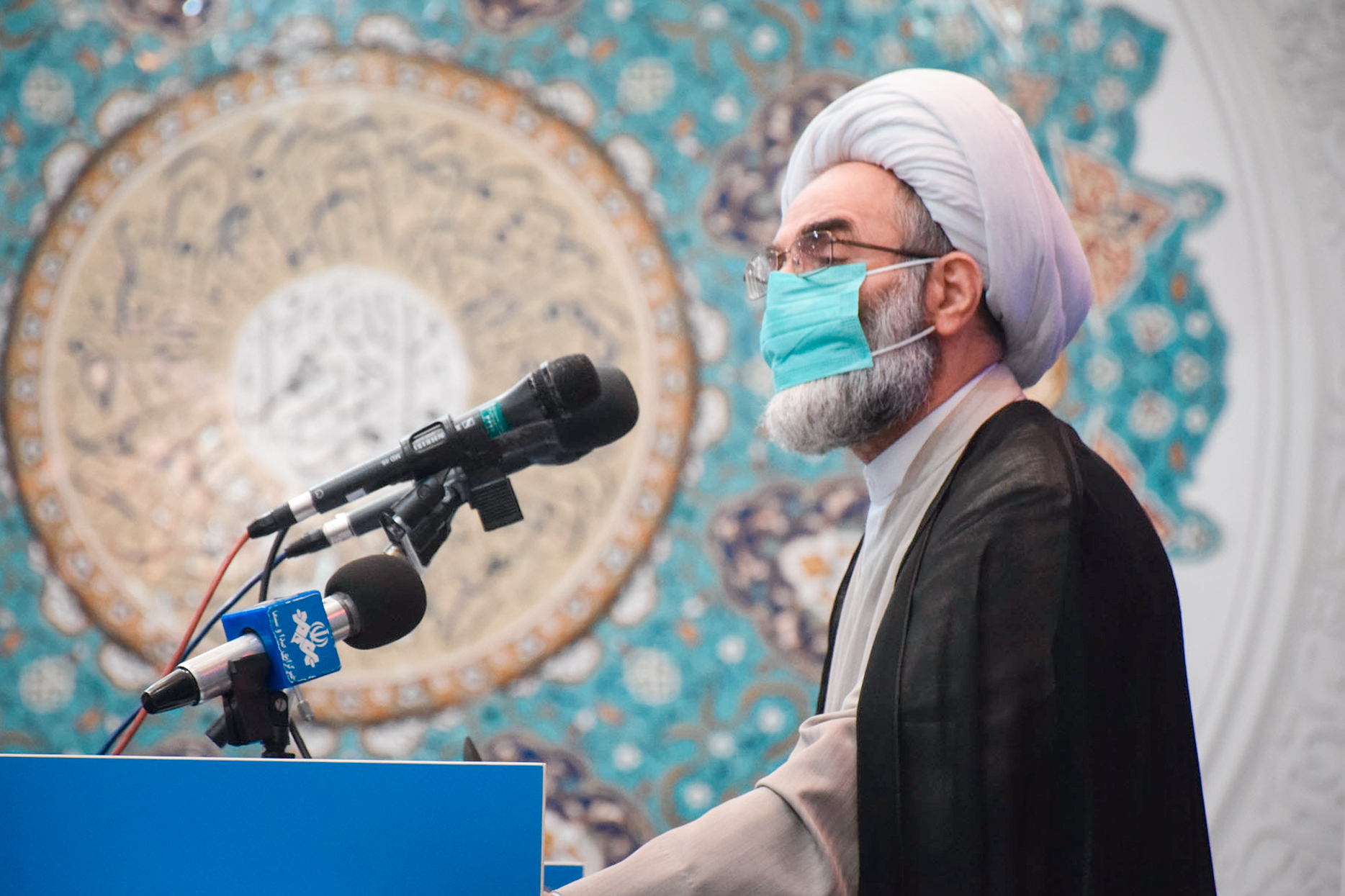 دولتمردان واقعیت های جامعه را درک کنند/ عمل به وعده رابطه بین مردم و مسئولان را حفظ می کند/ آنها که آمریکا را کعبه آمال می دانند دلسوز ملت ایران نیستند