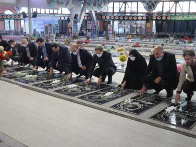 تجدید بیعت سرپرست فرمانداری رشت با آرمان های شهداء در اولین روز کاری