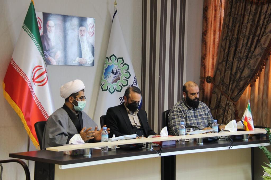 تشکیل کارگروه جهادی توسعه و مدیریت در شهرداری بندر کیاشهر/برای رفع مشکلات به کمک گروه‌های جهادی نیاز داریم