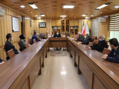 مجموعه فرمانداری رشت مصمم به یاری رسانی در زمینه حل مشکلات جامعه کارگری / کارگران ستون اقتصادی جامعه هستند