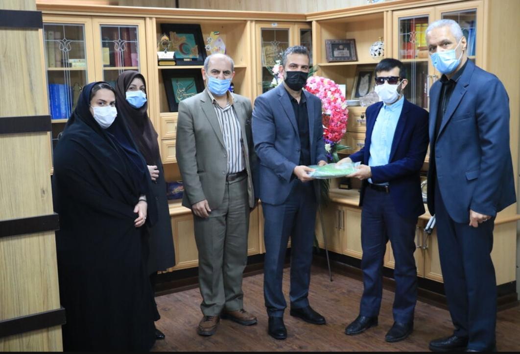 سرپرست بهزیستی گیلان از روشندل قرآنی تجلیل کرد