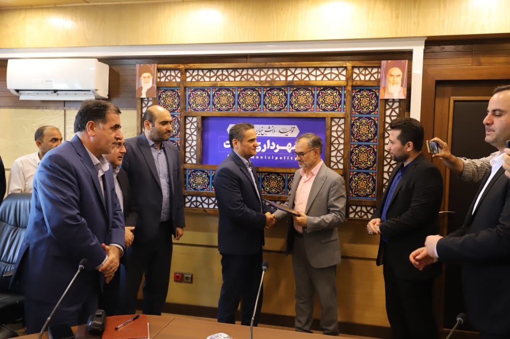  جلسه معارفه سرپرست شهرداری رشت برگزار شد / استیضاح شهردار رشت طبق روال قانونی انجام شد
