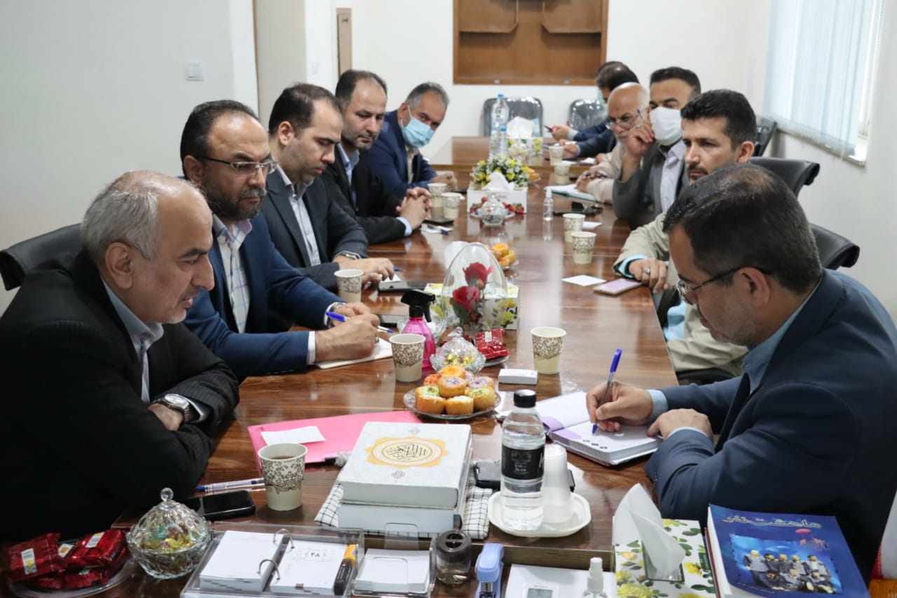 مسائل صنایع مشکل دار را پیگیری خواهم کرد