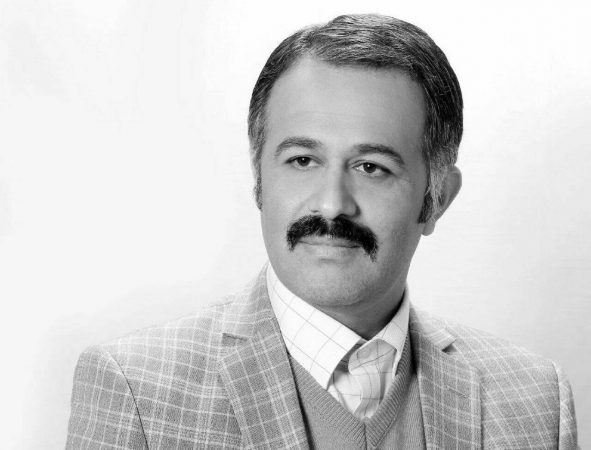 شاعر گیلانی و خوانش شعر گیلکی در پنجمین همایش جهانی شعر
