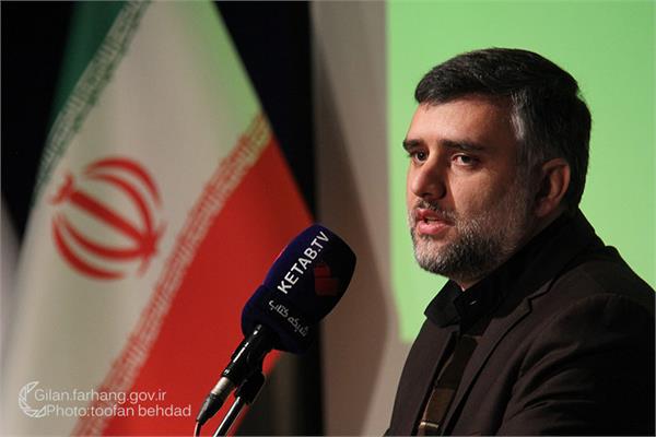 شعر زبان الهام بخش و حرکت آفرین است/ ارسال سه هزار اثر به هجدهمین جشنواره بین المللی شعر فجر