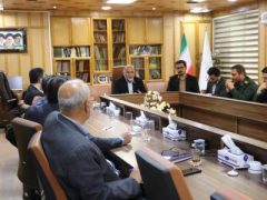 کارگران خط مقدم توسعه و تولید در کشور هستند