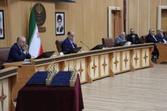 ۶۰۵ هزار تُن کالا در سال جاری از گیلان صادر شده است/ به ۱۳ صادرکننده نمونه گیلان لوح و تندیس زرین اهدا شد