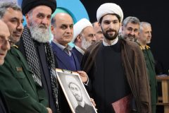 میرزا کوچک‌ با نهضت جنگل از تمامیت ارضی کشور دفاع کرد