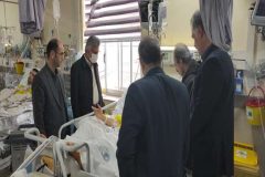 عیادت رئیس دانشگاه علوم پزشکی گیلان از دانشجوی پزشکی بستری در مرکز آموزشی درمانی پورسینا