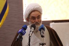 سيرت نماز به ما کمک مي‌کند تا از ظاهر به باطن دست يابيم