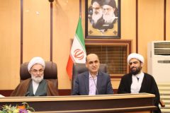تمرکز زدایی و افزایش اختیارات استانداران به حل مشکلات گیلان کمک می کند