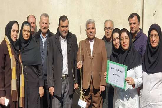 ۲۵۰ اصله نهال در واحدهای تابعه دانشگاه علوم پزشکی گیلان غرس شد
