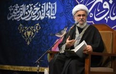 ما مجاز نیستم هر چیزی که در فضای مجازی برای ما ارسال می‌شود، پخش کنیم/ مراقب باشیم جز بازیگران صحنه‌های آبروریزی بشر نباشیم