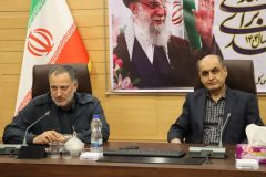 برای مردم هر کس هر کاری می تواند باید انجام دهد