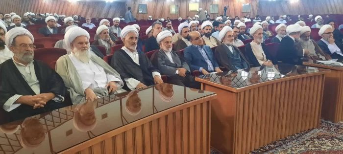 وحدت نخبگان علمی و دینی، کلید حل چالش‌های ریشه‌ای استان است