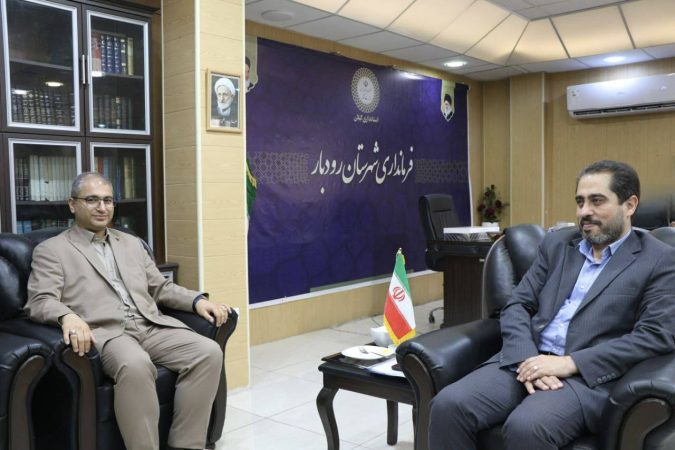 فرماندار رودبار: حمایت سرمایه های تولیدی و انسانی شرکت سیمان خزر از اولویت های فرمانداری است