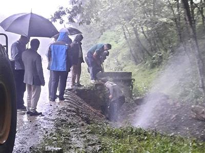 اصلاح خط انتقال آب شرب چشمه دولی چال شهر ماسوله شهرستان فومن