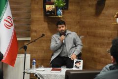 نشست بصیرتی ویژه دفاع مقدس با محوریت فرهنگ ایثار در خانه فرهنگ وهنر