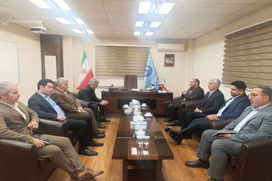دیدار نمایندگان مجلس با رئیس دانشگاه علوم پزشکی گیلان برای بررسی مسائل بهداشتی و درمانی