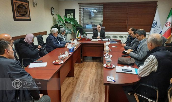 (( گفتمان و تفاهم )) محور نشست مشترک مدیران تامین اجتماعی گیلان با نمایندگان بازنشستگان معترض
