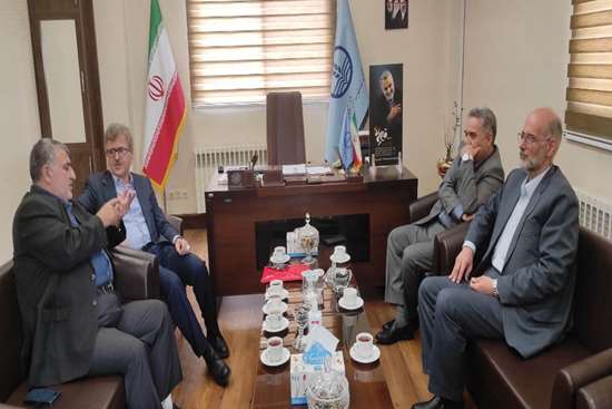 نشست معاون امور تقنینی نهاد ریاست جمهوری با رئیس دانشگاه علوم پزشکی گیلان