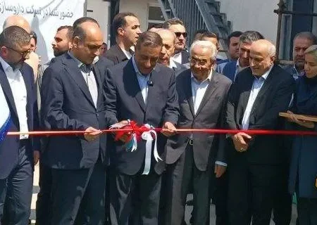 افتتاح دو طرح صنعتی در حوزه دارو و فولاد با حضور معاون رئیس‌جمهور در گیلان